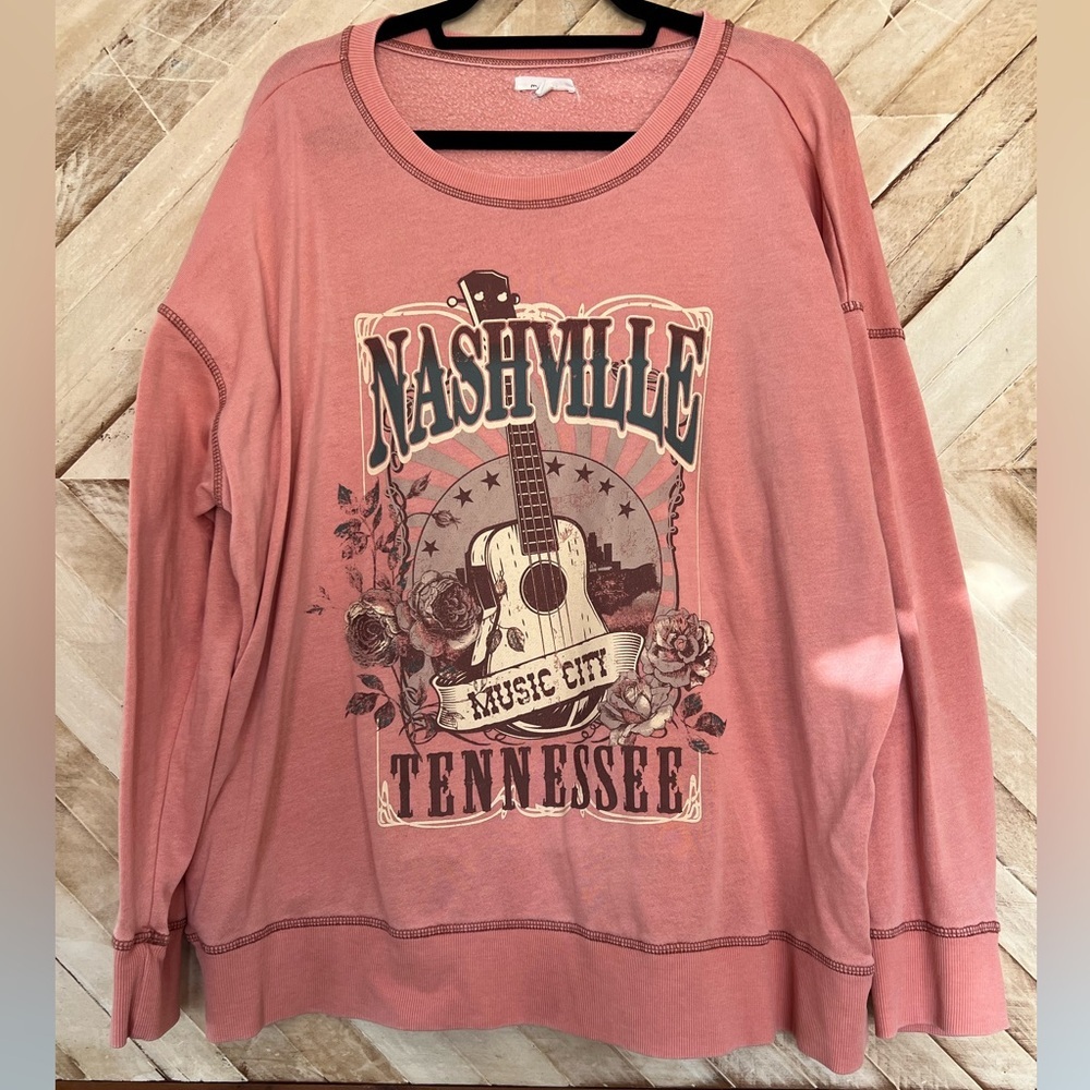 Nashville Graphic Sweatshirt in Pink